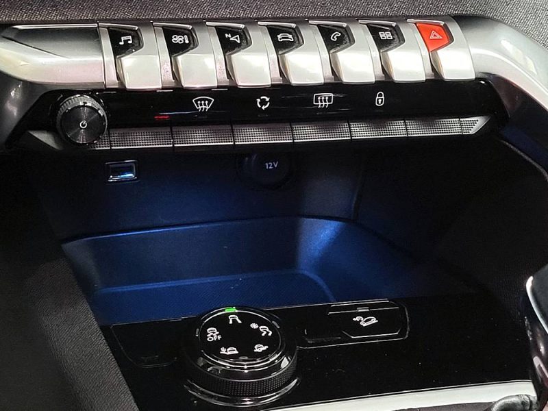 PEUGEOT 3008 II 2.0 BlueHDi 150cv Crossway BVM6