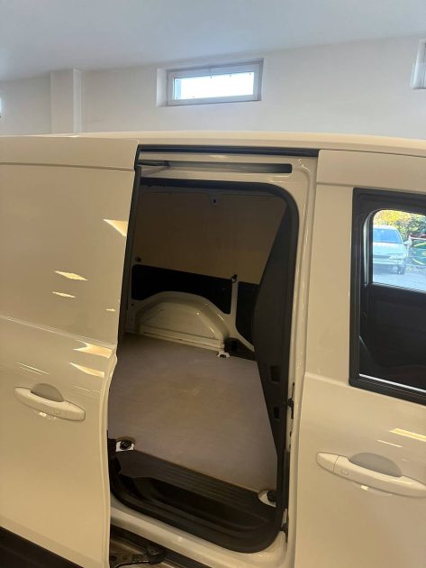 RENAULT KANGOO 2023
