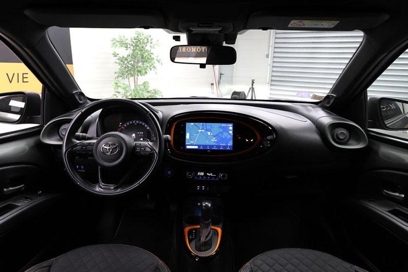 TOYOTA AYGO X 2022