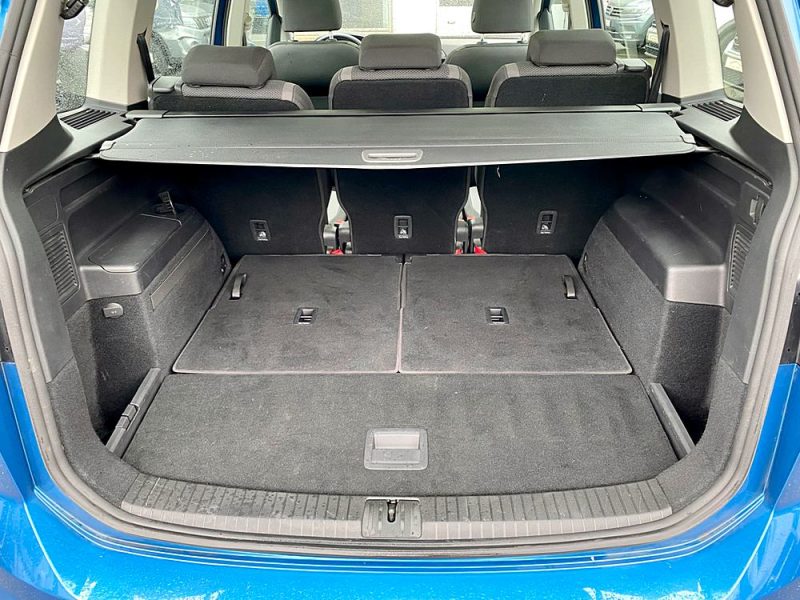 VOLKSWAGEN TOURAN III 1.0 TSI 115 CONFORTLINE BUSINESS 7PL