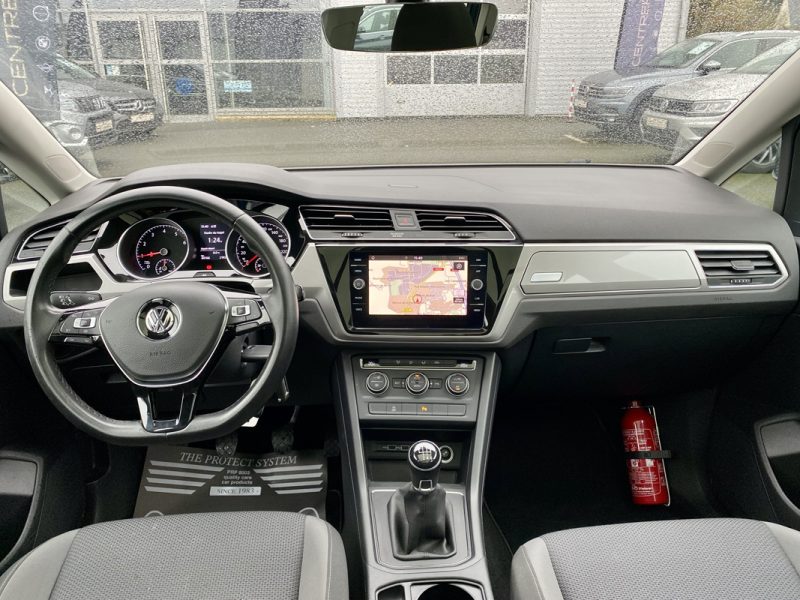 VOLKSWAGEN TOURAN III 1.0 TSI 115 CONFORTLINE BUSINESS 7PL