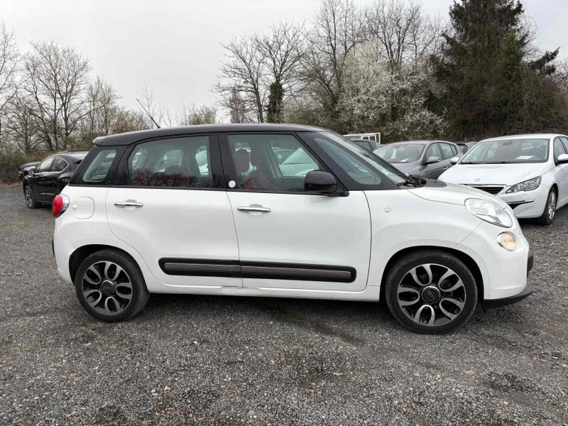 FIAT 500L  0001