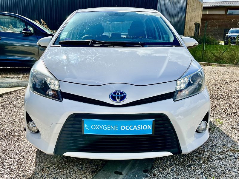 TOYOTA YARIS Hybrid Dynamic 12/2012
