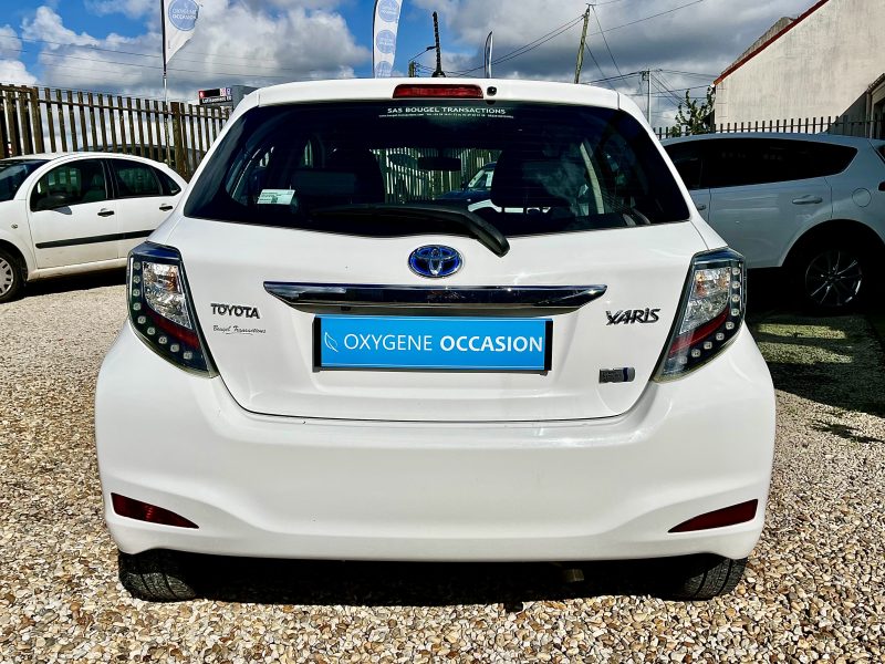 TOYOTA YARIS Hybrid Dynamic 12/2012