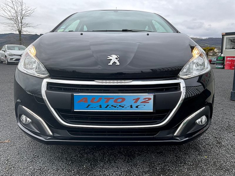 PEUGEOT 208 2017