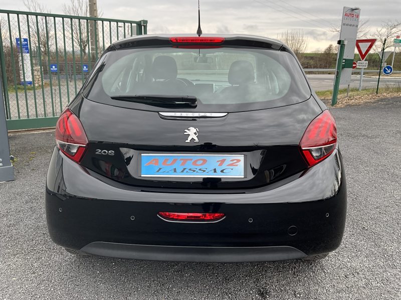PEUGEOT 208 2017