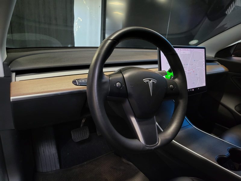 TESLA MODEL 3 275CH STANDARD PLUS / AUTOPILOT / SIEGES CHAUFFANTS