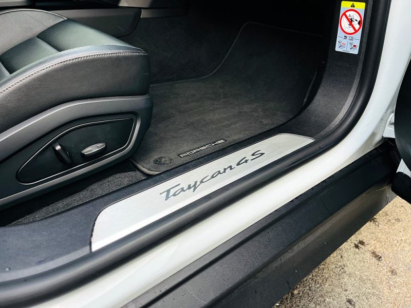 PORSCHE TAYCAN 4S 2020