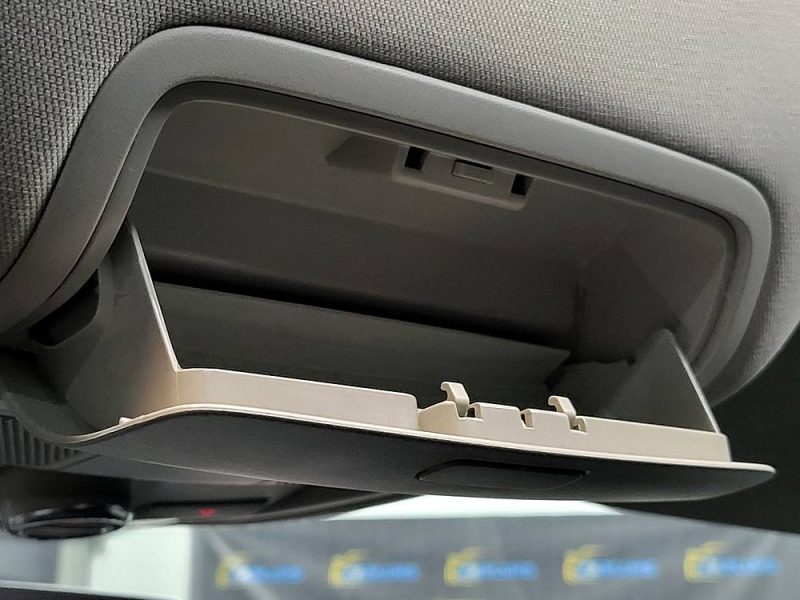 VOLKSWAGEN TOURAN 1.6 TDI 105cv BlueMotion Cup BVM6 7 Places