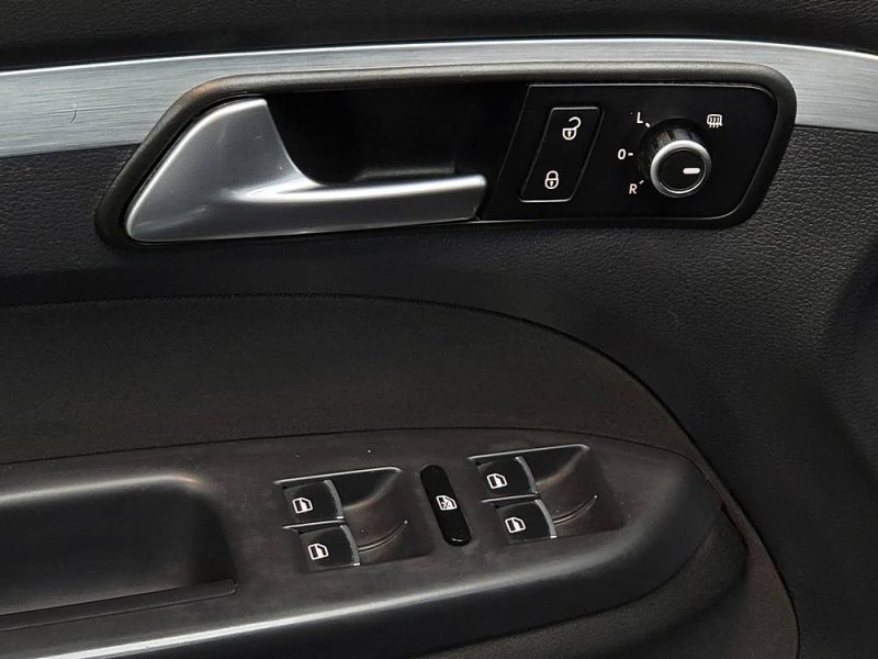 VOLKSWAGEN TOURAN 1.6 TDI 105cv BlueMotion Cup BVM6 7 Places