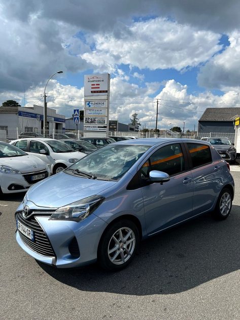 TOYOTA YARIS 2015