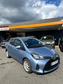 TOYOTA YARIS 2015