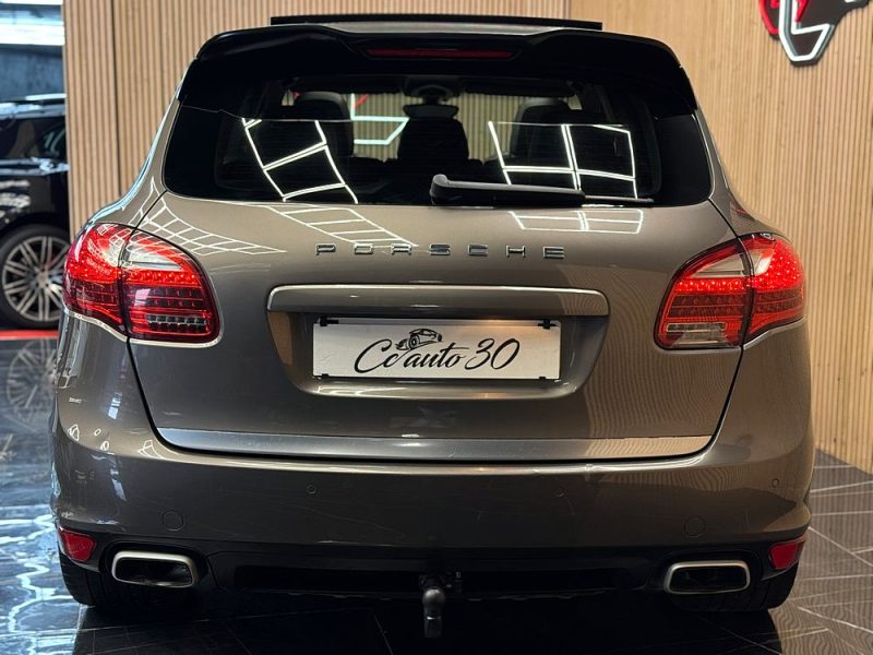 PORSCHE CAYENNE 2012
