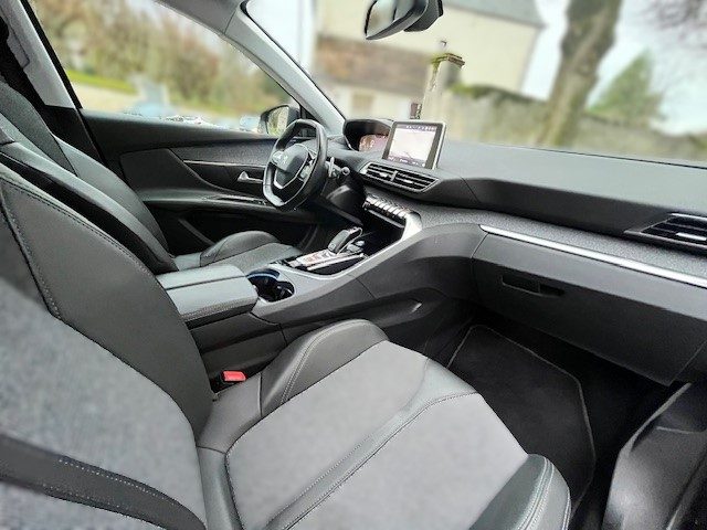 PEUGEOT 5008 ALLURE  2020