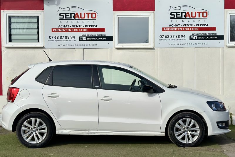 VOLKSWAGEN POLO 2011