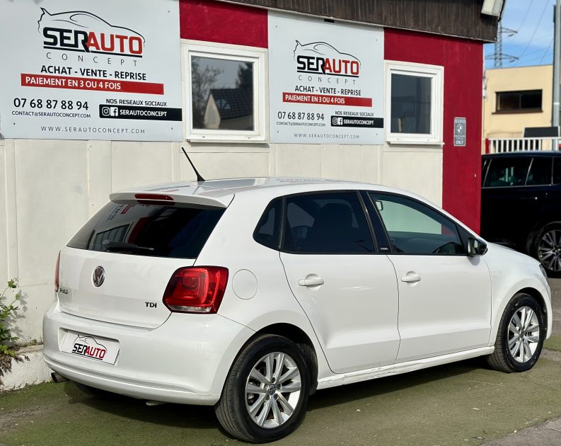 VOLKSWAGEN POLO 2011