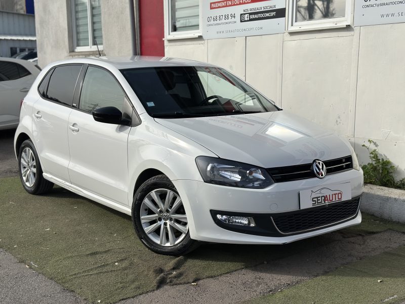 VOLKSWAGEN POLO 2011