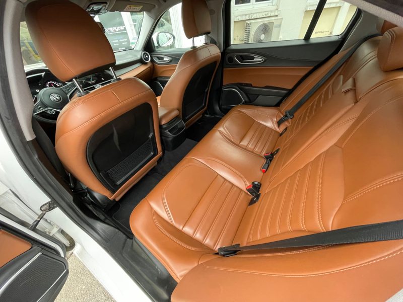 ALFA ROMEO GIULIA 2.2 JTD 16V SUPER AT8 GARANTIE 6 MOIS