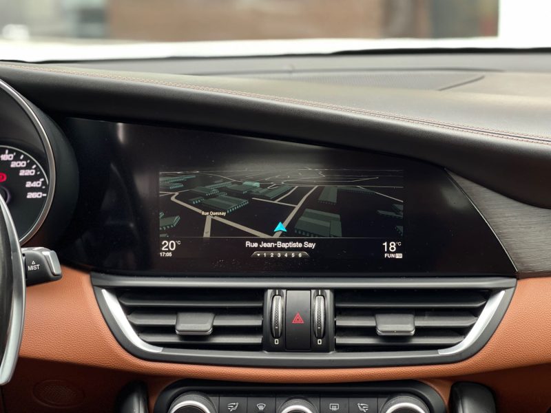 ALFA ROMEO GIULIA 2.2 JTD 16V SUPER AT8 GARANTIE 6 MOIS