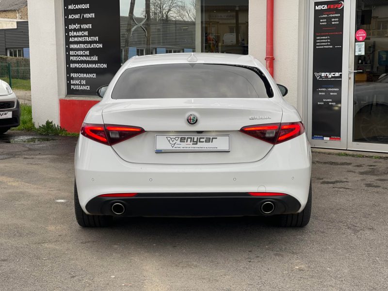 ALFA ROMEO GIULIA 2.2 JTD 16V SUPER AT8 GARANTIE 6 MOIS