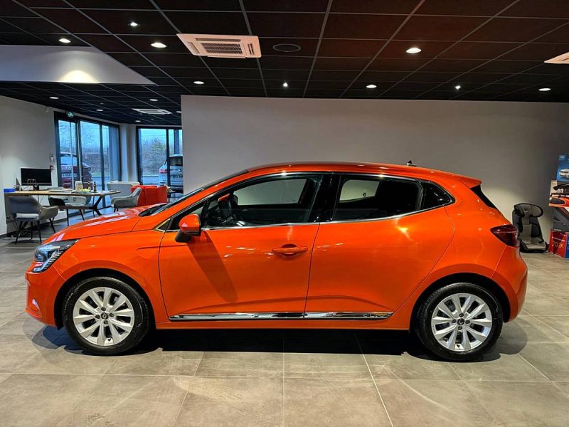 RENAULT Model :CLIO Finition:1.3 TCE 130 EDC INTENS / ECRAN 9.3P