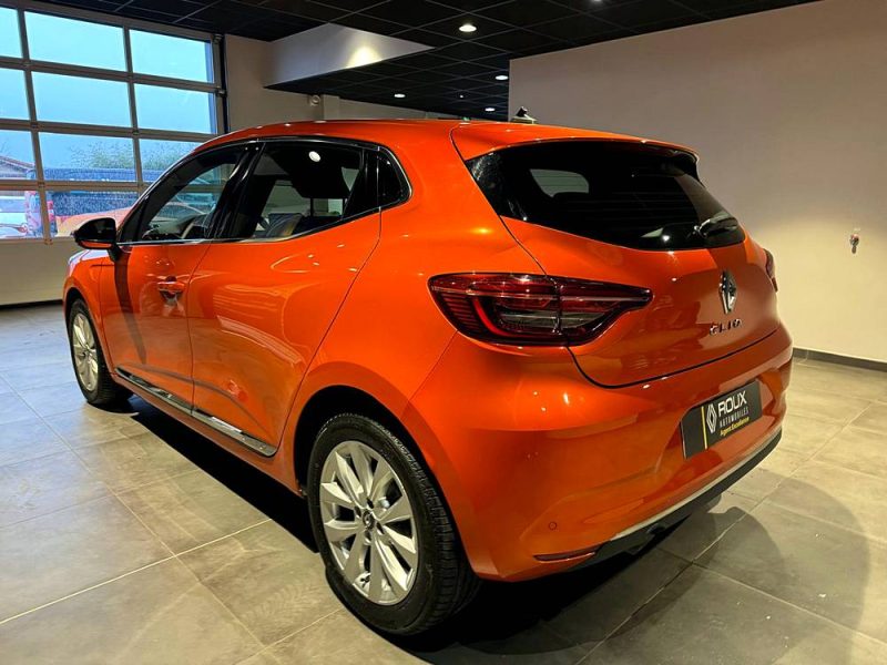 RENAULT Model :CLIO Finition:1.3 TCE 130 EDC INTENS / ECRAN 9.3P