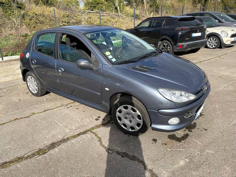PEUGEOT 206 1.4 75ch 