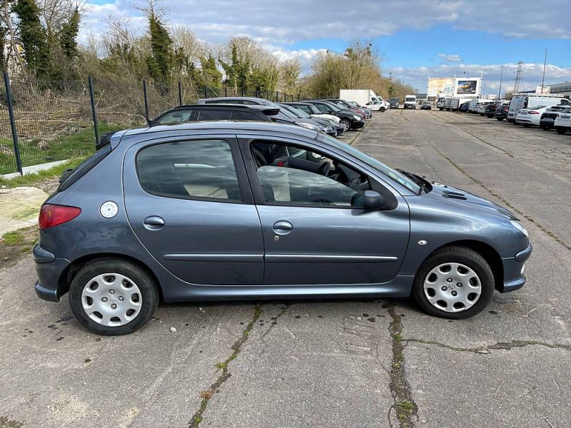 PEUGEOT 206 1.4 75ch 