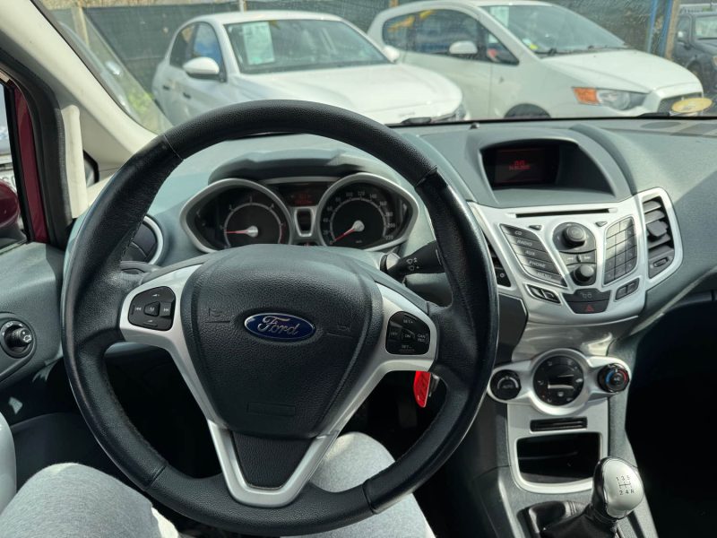 FORD FIESTA 1.6 TDCI 90 TITANIUM