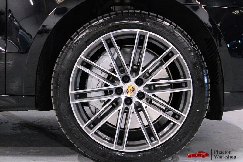 PORSCHE MACAN TURBO 2020