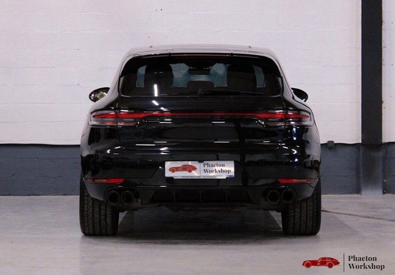 PORSCHE MACAN TURBO 2020