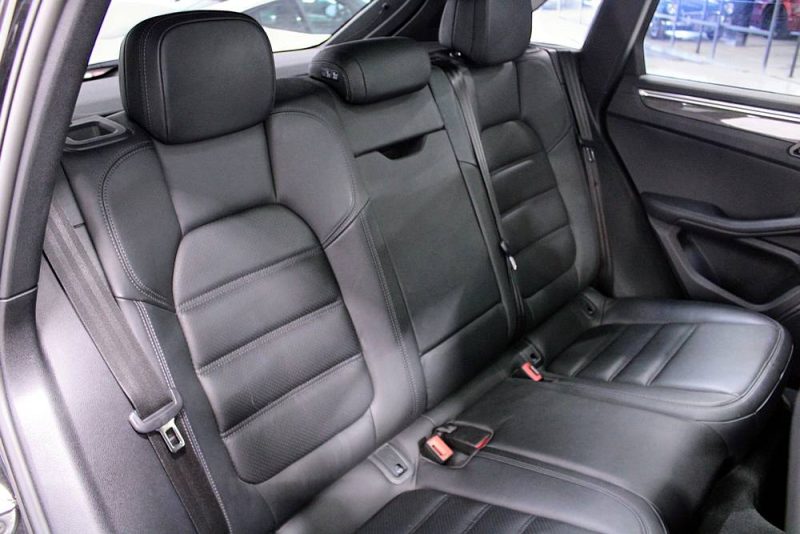 PORSCHE MACAN TURBO 2020