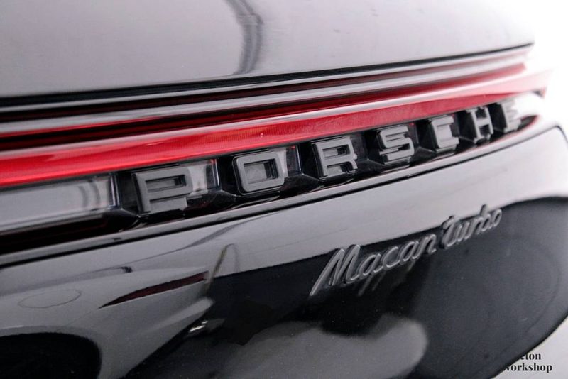 PORSCHE MACAN TURBO 2020