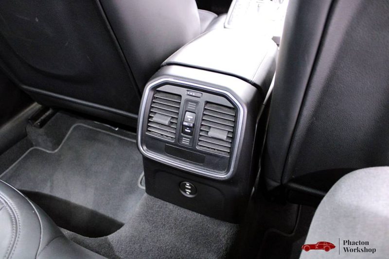 PORSCHE MACAN TURBO 2020