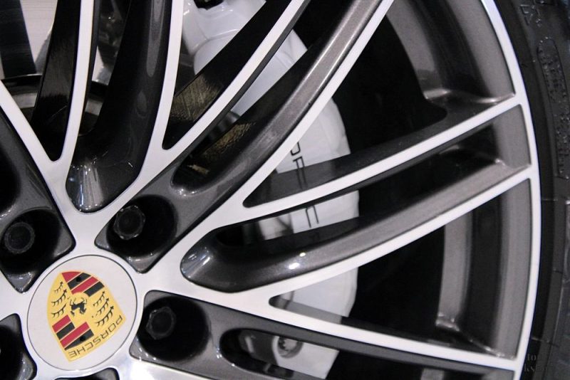 PORSCHE MACAN TURBO 2020