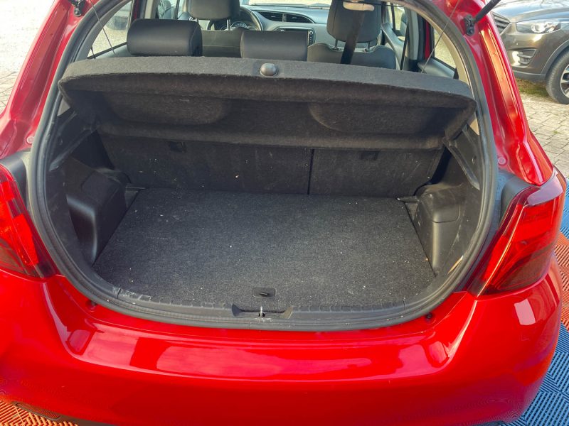 TOYOTA YARIS HYBRID 2016 1.5 VVTi 16V HSD Hybrid 100h E-CVT 75 cv Boîte auto