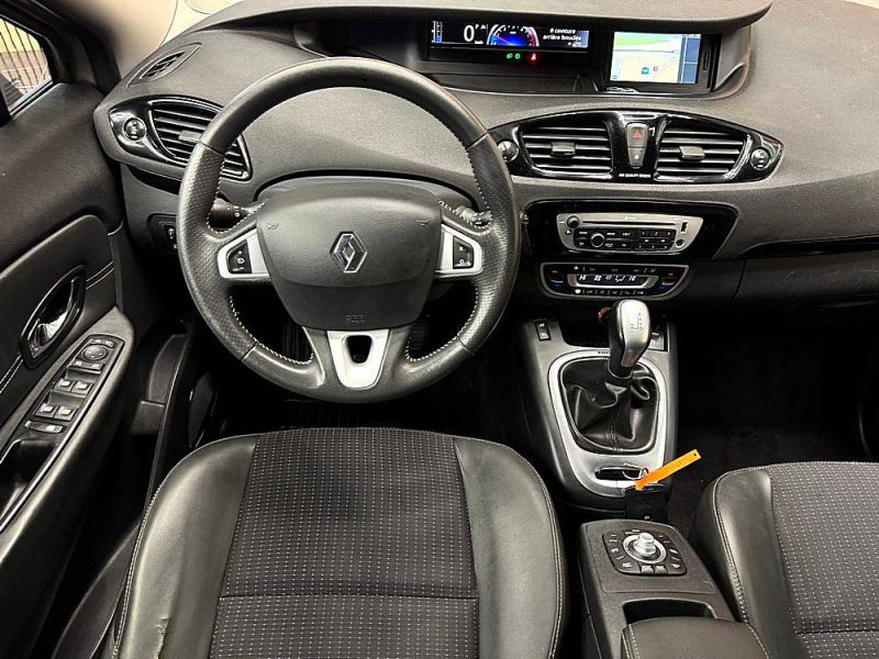 RENAULT MEGANE SCENIC 2012