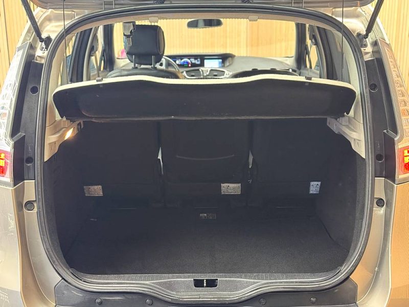 RENAULT MEGANE SCENIC 2012