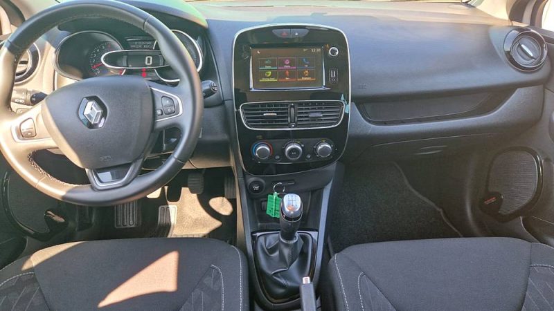 RENAULT CLIO  0.9 LIMITED