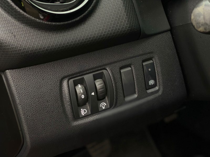 RENAULT CLIO IV 5 Portes Phase 2 1.5 dCi FAP Energy eco2 S&S GARANTIE 6 MOIS