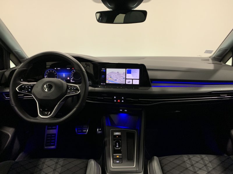 VOLKSWAGEN GOLF 2021