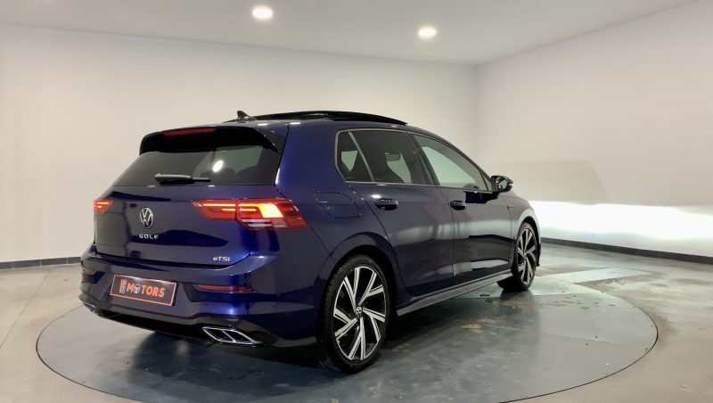 VOLKSWAGEN GOLF 2021