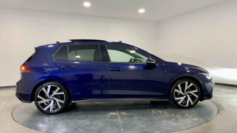 VOLKSWAGEN GOLF 2021