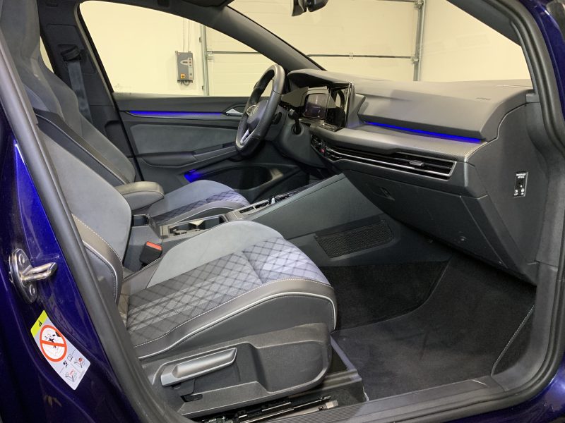 VOLKSWAGEN GOLF 2021