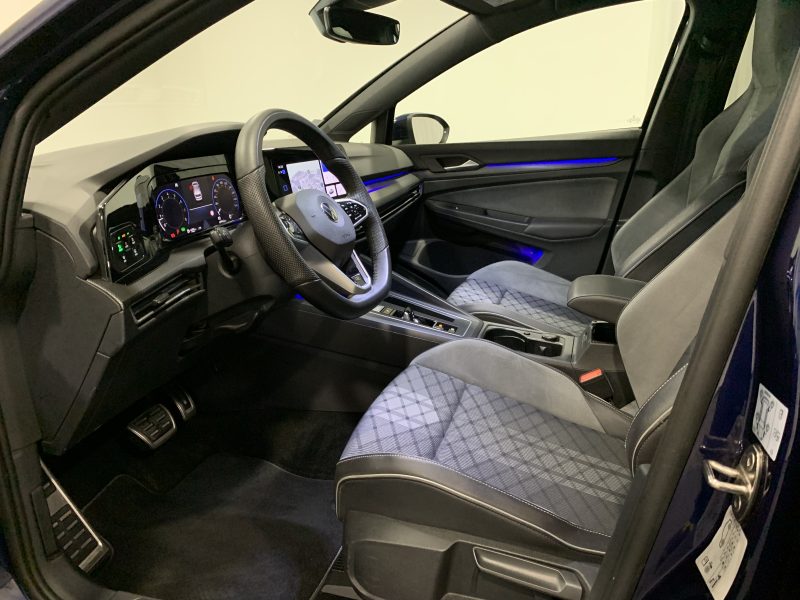 VOLKSWAGEN GOLF 2021