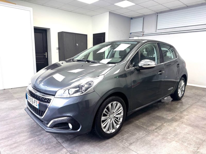 PEUGEOT 208 2017