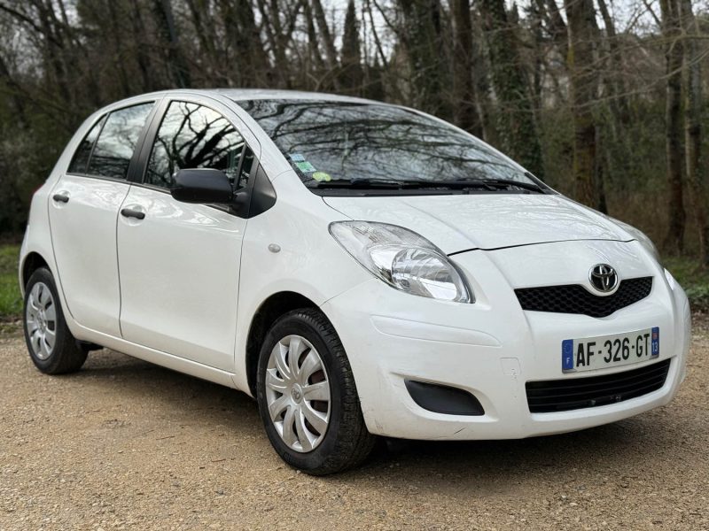 TOYOTA YARIS 1.3 VVT-I 100 BV6 5P