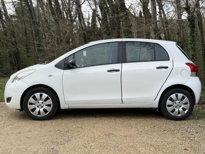 TOYOTA YARIS 1.3 VVT-I 100 BV6 5P