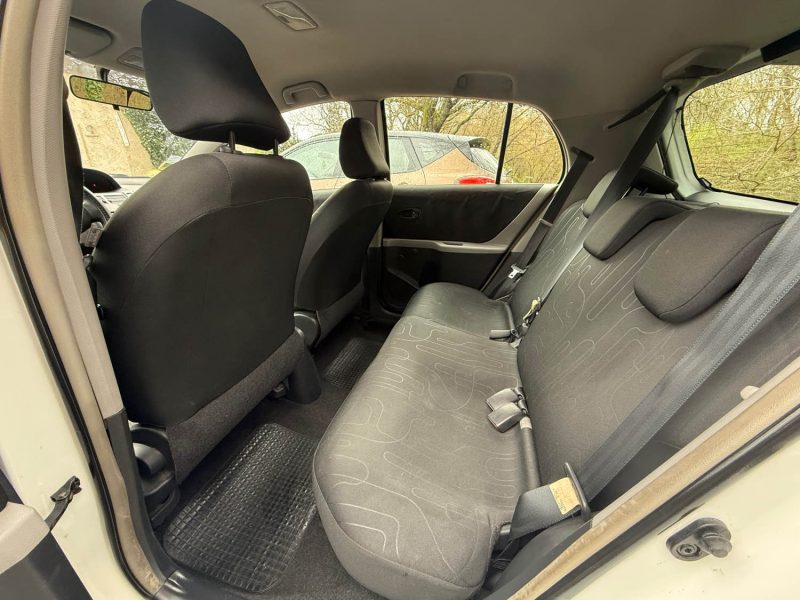 TOYOTA YARIS 1.3 VVT-I 100 BV6 5P