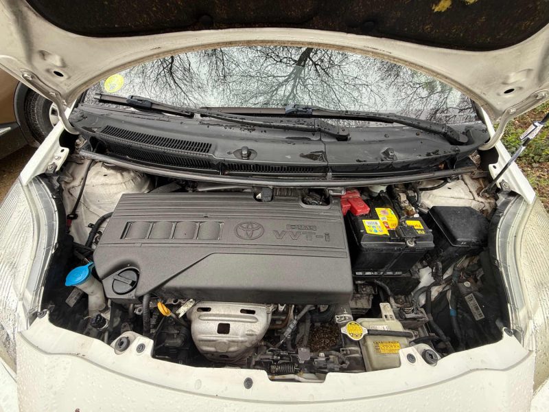 TOYOTA YARIS 1.3 VVT-I 100 BV6 5P